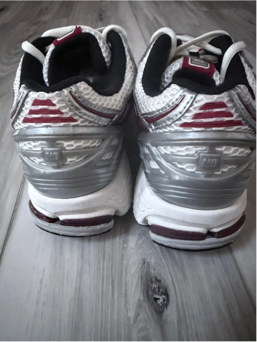 New Balance 1906R Silver Classic Crimson M1906REA Men 12 Women 13.5